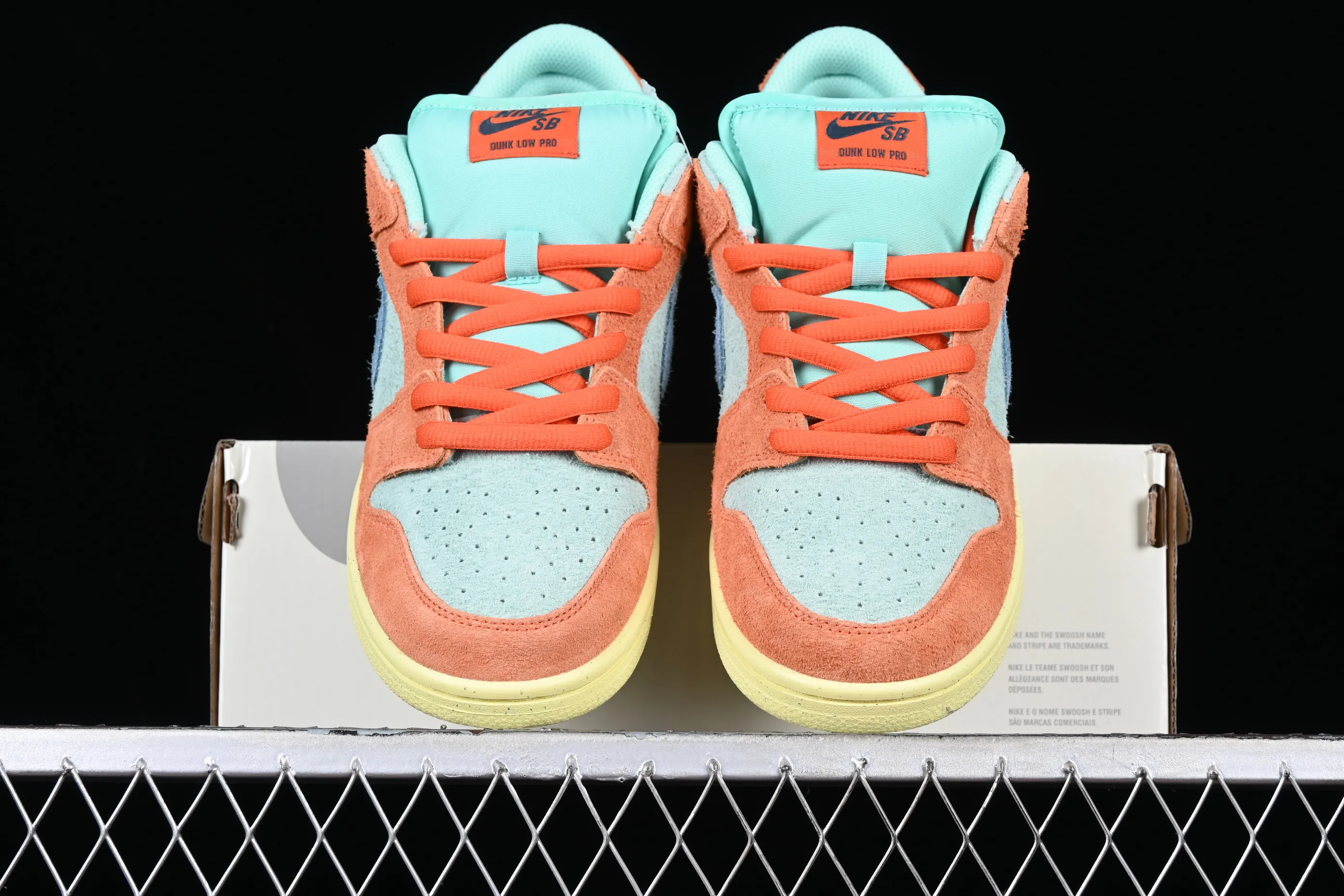All Categories Nk SB Dunk Series Nk SB Dunk Low Low-top Sneakers Nk SB Dunk "Noise Aqua" Tropical Fruit Pie Dunk Series Retro Low-top Casual Skateboard Shoes DV5429-800